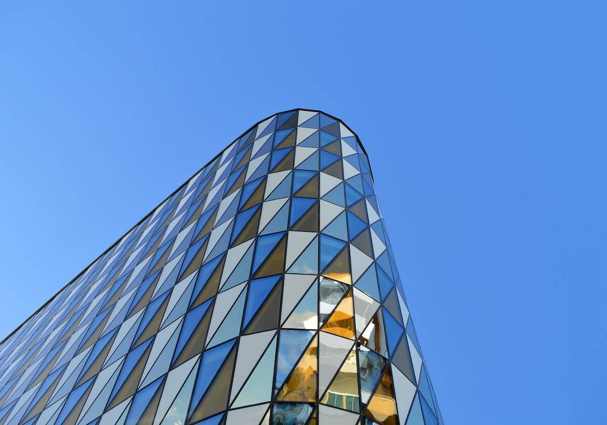 正规平台-幸福的烦恼