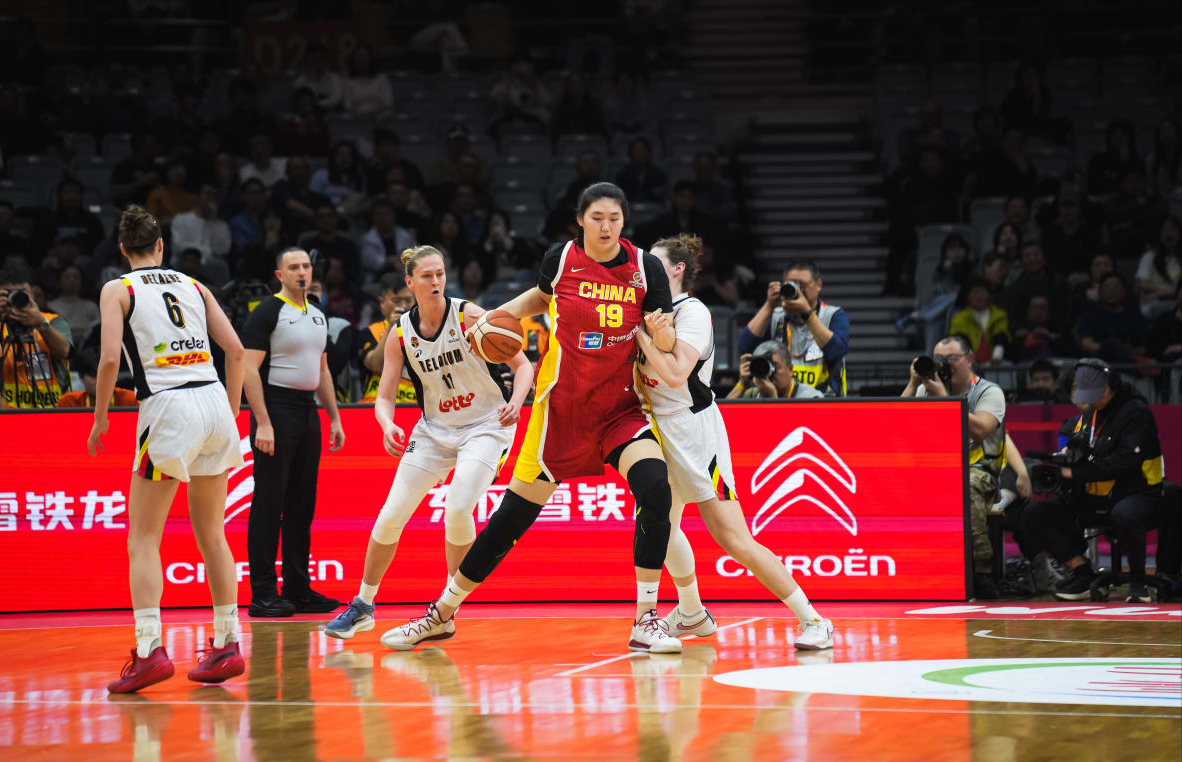 英雄联盟-15分不敌比利时，张子宇仍然闪耀全场，韩旭赛后正式表态